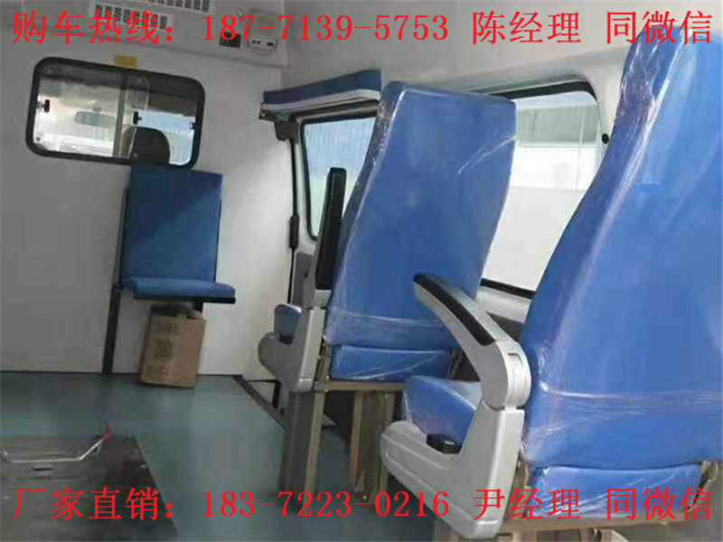 江鈴特順長(zhǎng)軸高頂監(jiān)護(hù)型救護(hù)車（汽油）（柴油）