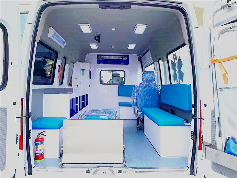 國六120金杯新海獅S轉(zhuǎn)運型救護(hù)車