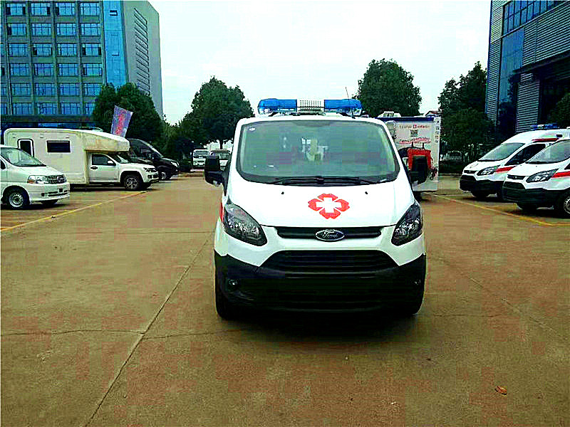 福特新全順V362低頂救護(hù)車(chē)（柴油）