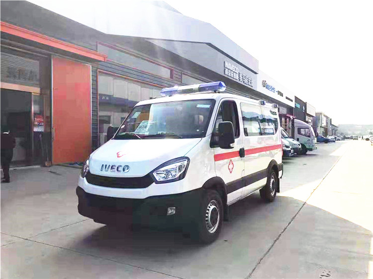 依維柯歐盛救護(hù)車(chē)（轉(zhuǎn)運(yùn)型）