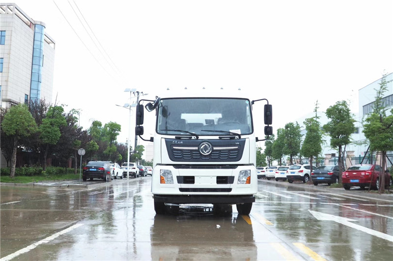 東風(fēng)天龍后八輪20噸噴霧車，國(guó)六綠化噴灑車