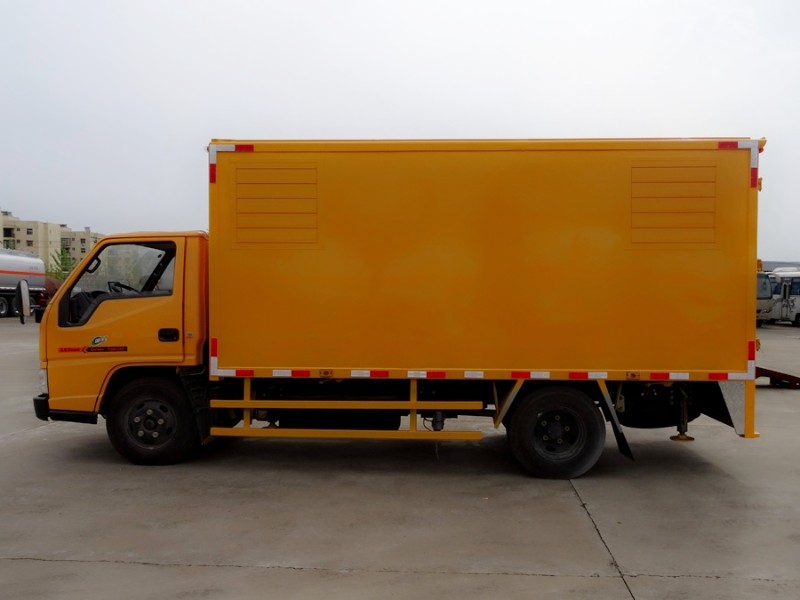 江鈴小型應(yīng)急發(fā)電車、電源車