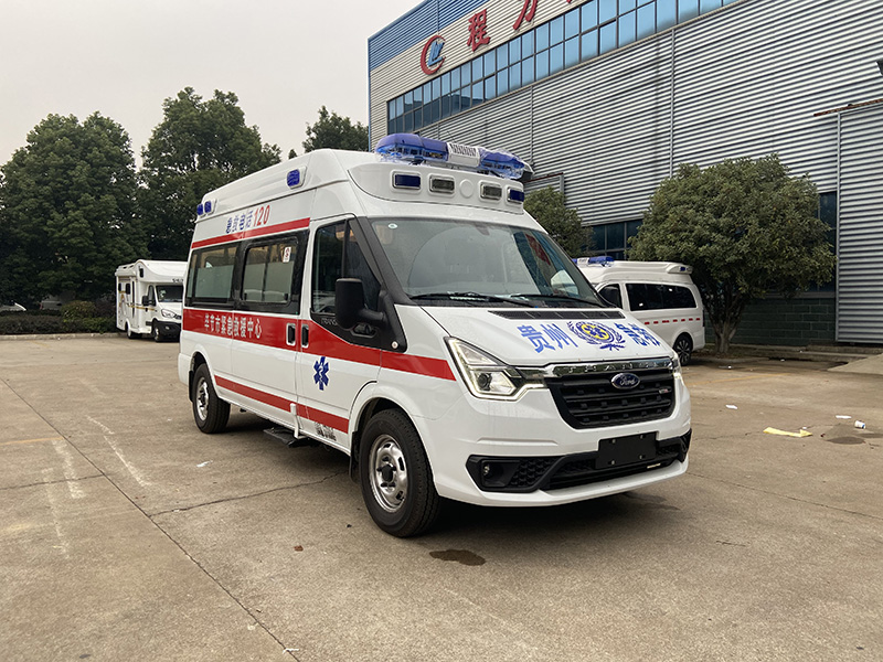 福特V348長軸中頂救護車