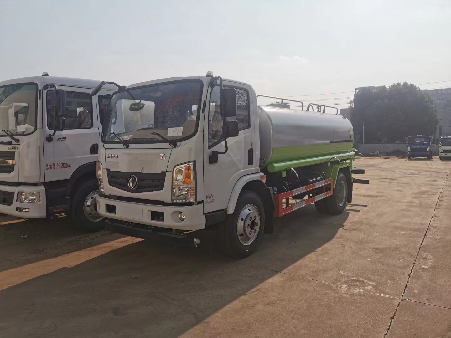 華神T1系列9.2方灑水車(chē)詳細(xì)參數(shù)！