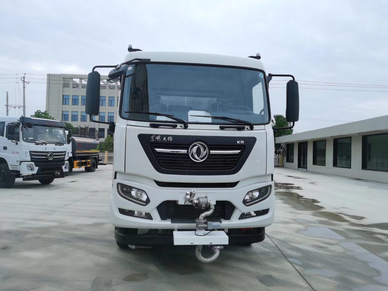 東風(fēng)天錦后雙橋20噸灑水車！