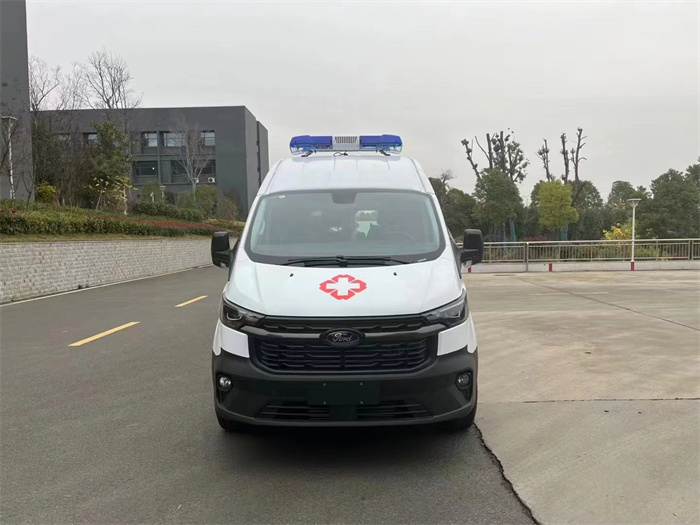 新款福特新全順T6國六監(jiān)護型救護車！